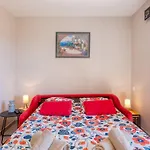 Appartement Renove Centre Lavandou Avec Terrasse - Fr-1-816-10 *