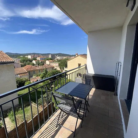 Apartment Renove Au Coeur Du Lavandou Avec Terrasse Et Climatisation - Fr-1-816-10 *