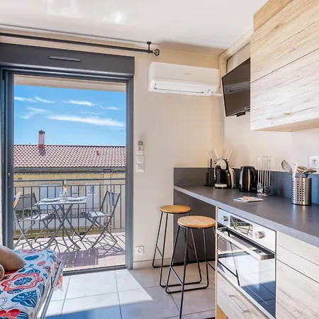 公寓 Renove Centre Lavandou Avec Terrasse - Fr-1-816-10 勒拉旺杜