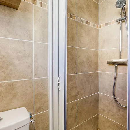 Renove Centre Lavandou Avec Terrasse - Fr-1-816-10 公寓 *